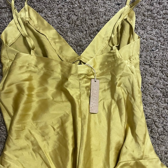 Skims Romance romper - Picture 2 of 3